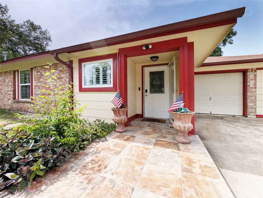 Property photo for 3215 Royal Oaks Drive, Spring, TX