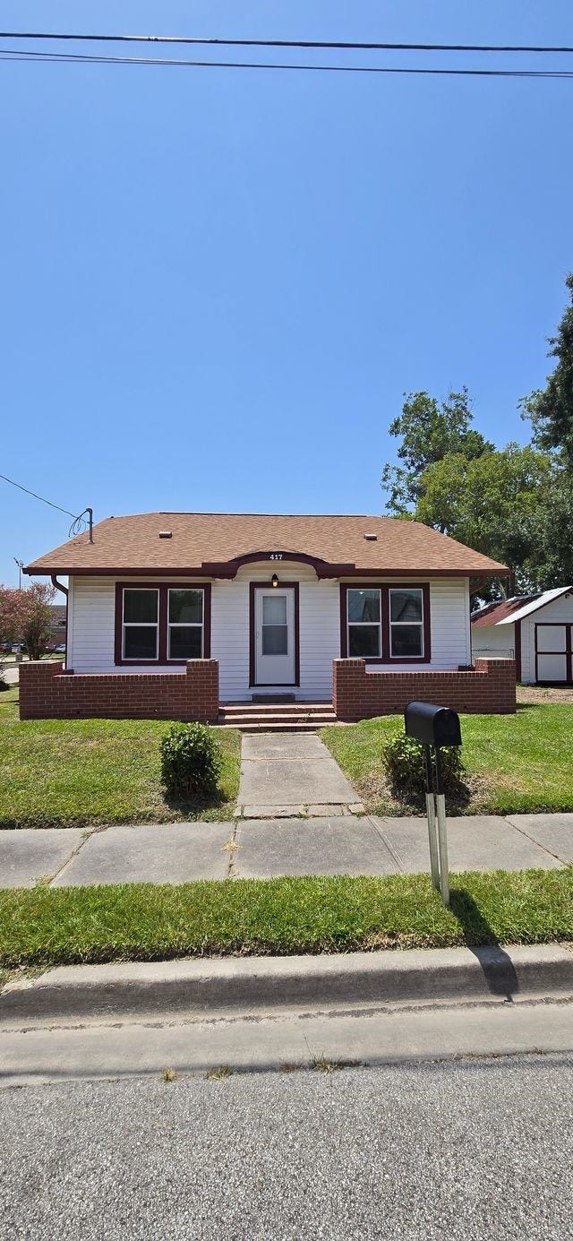 Property photo for 417 E Jack Street, Baytown, TX