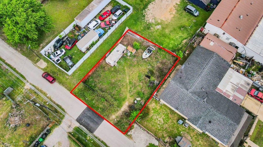 Property photo for 8617 Gibbons Street, Houston, TX