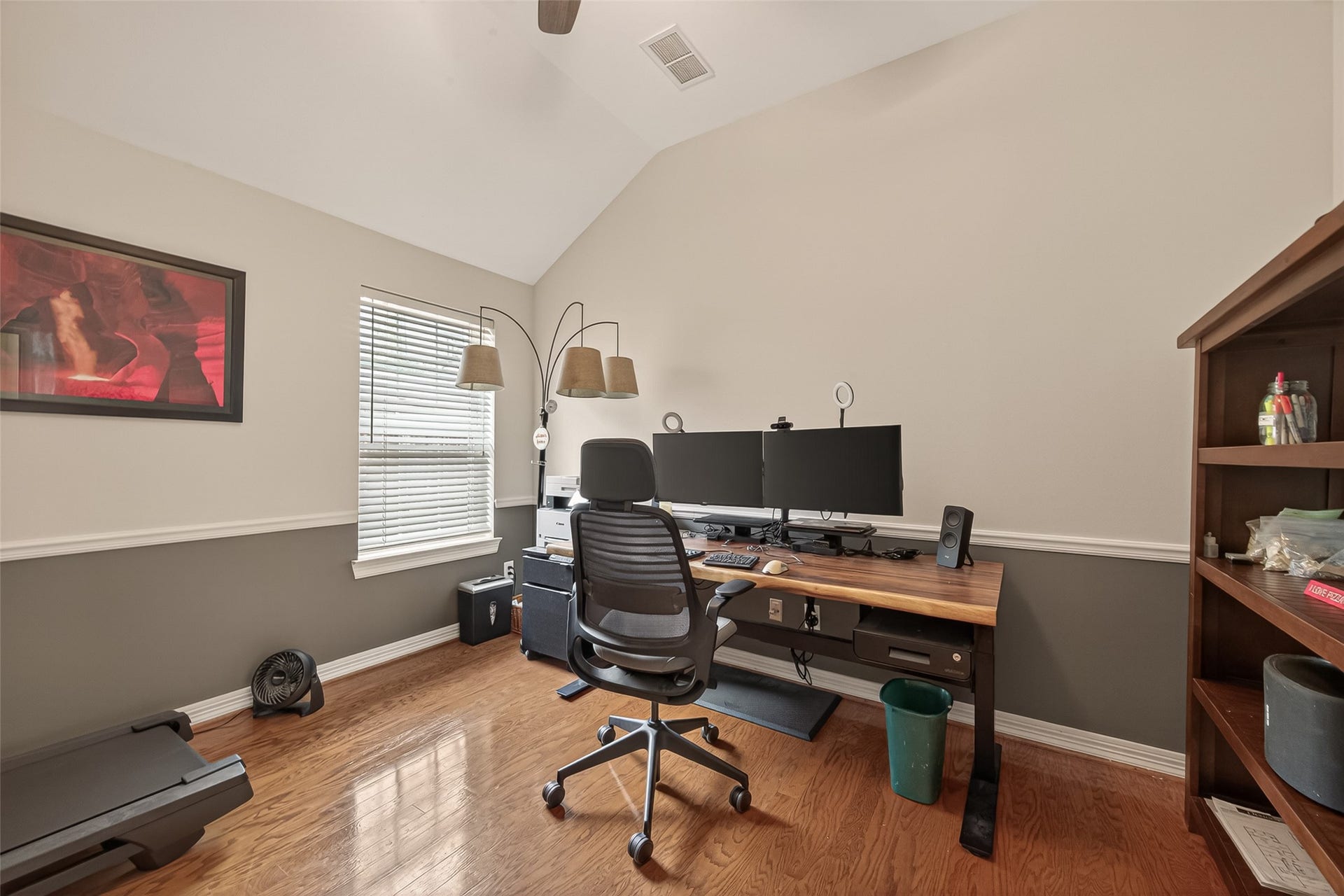 Bedroom/Home Office