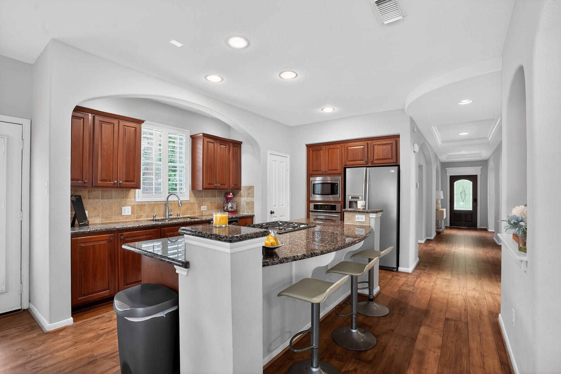 42 Crisp Morning Circle, The Woodlands, TX 77382 Lots of room for the chef
