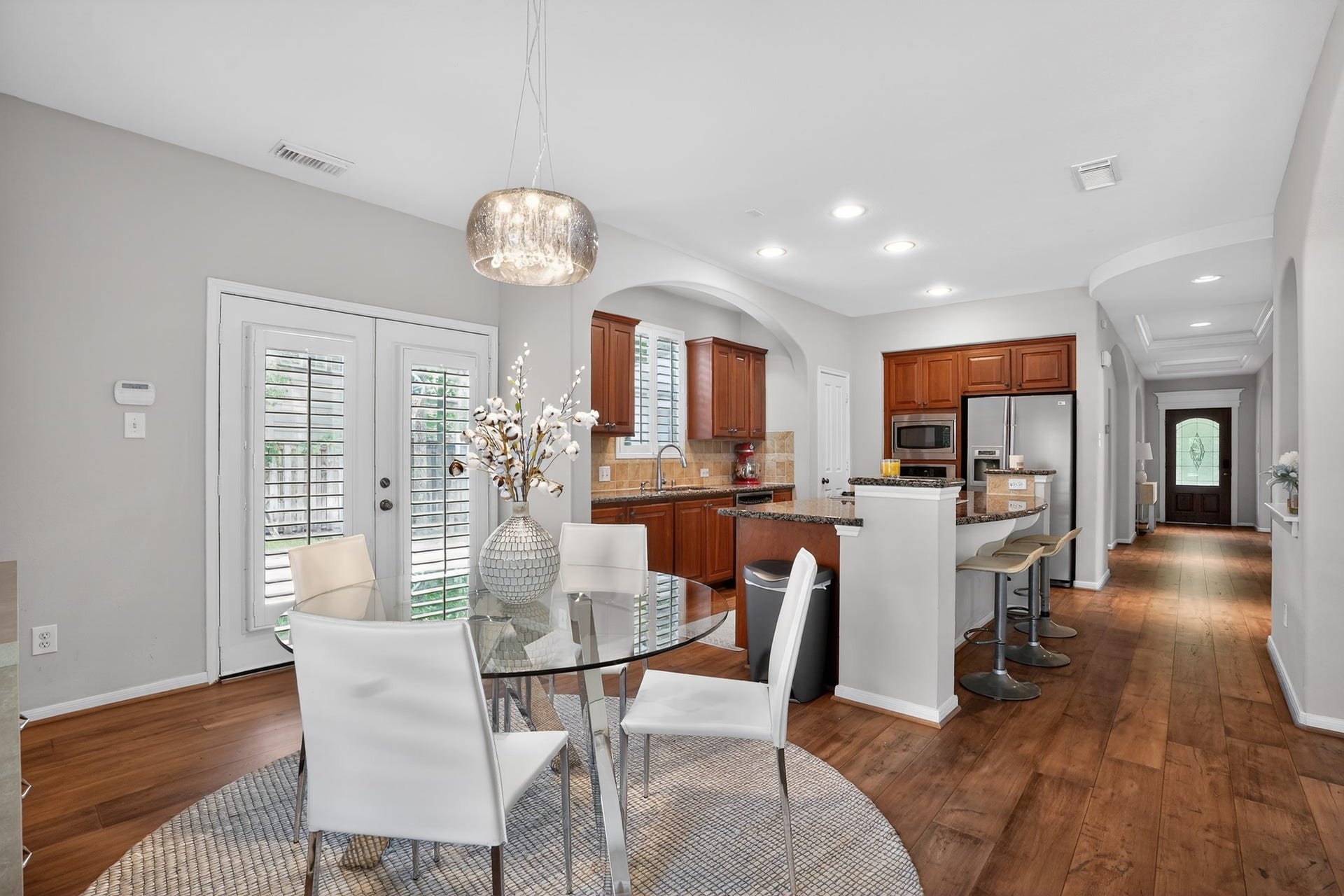 42 Crisp Morning Circle, The Woodlands, TX 77382 Breakfast room