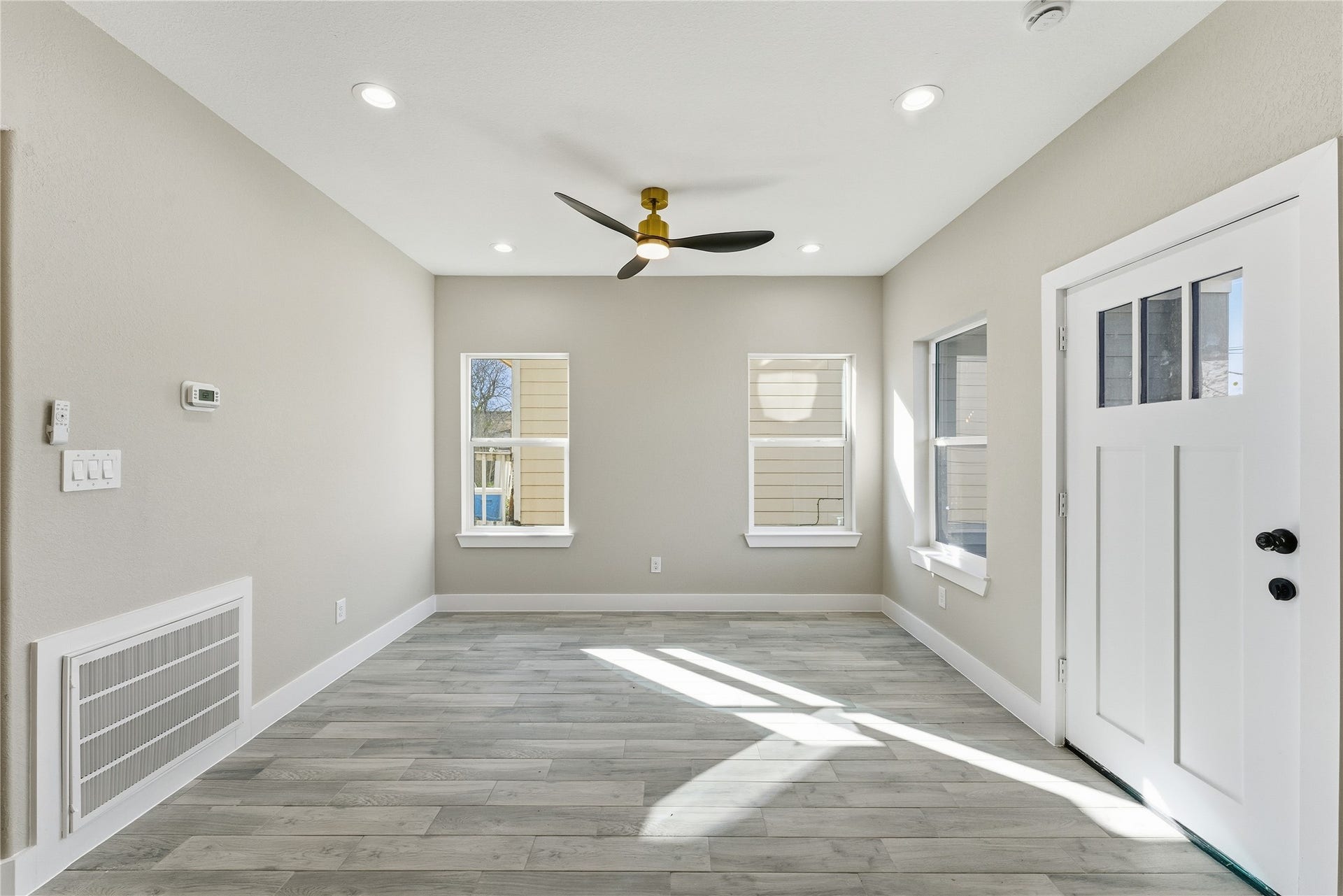 9815 Tuffly Street, Houston, TX 77029 9815 Tuffly Street, Houston, TX 77029
