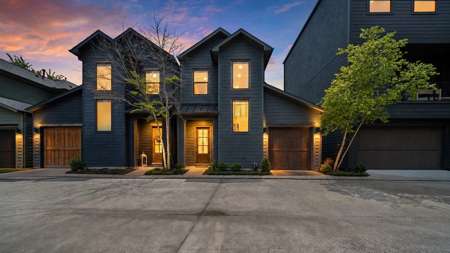 Property photo for 1904 Lizards Lane, Houston, TX