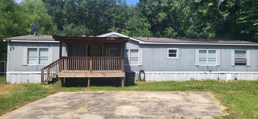 Property photo for 17906 Alexandria Drive, Conroe, TX