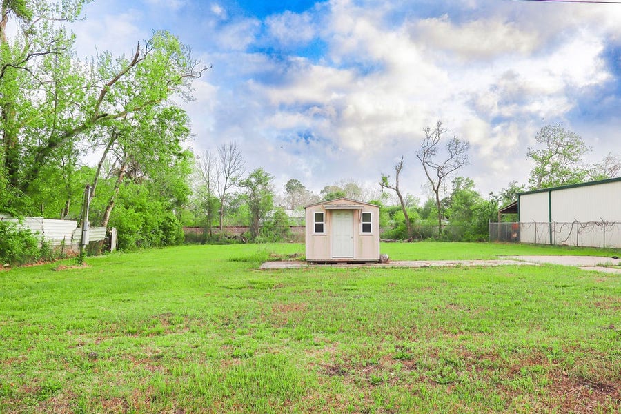 Property photo for 17229 Tx-6, Santa Fe, TX