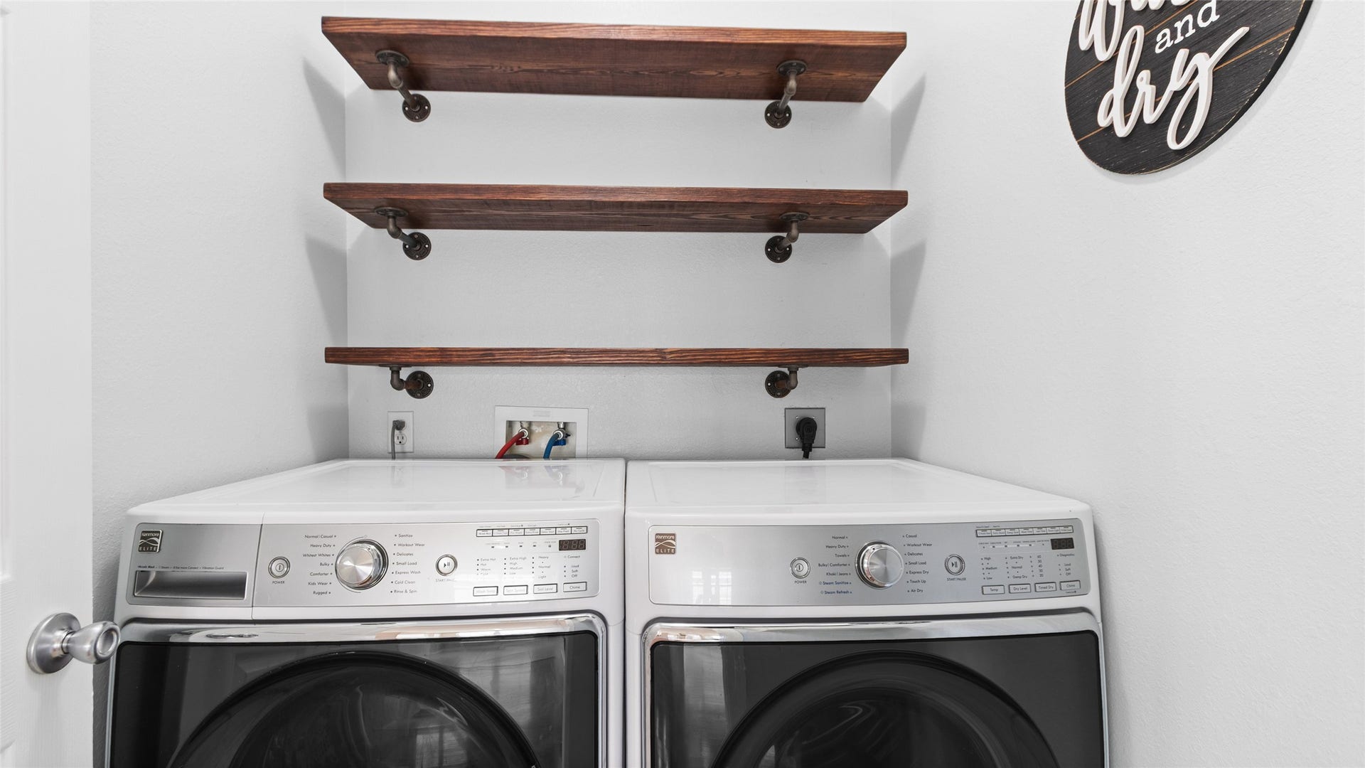 13318 Colton Lane, Santa Fe, TX 77510 Utility Room