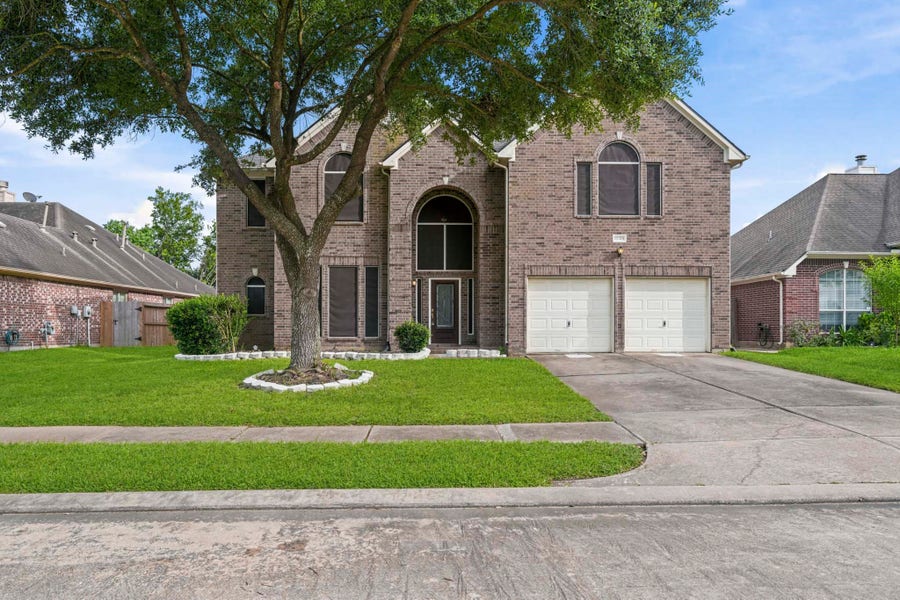 Property photo for 12415 Maily Meadowlane, Sugar Land, TX