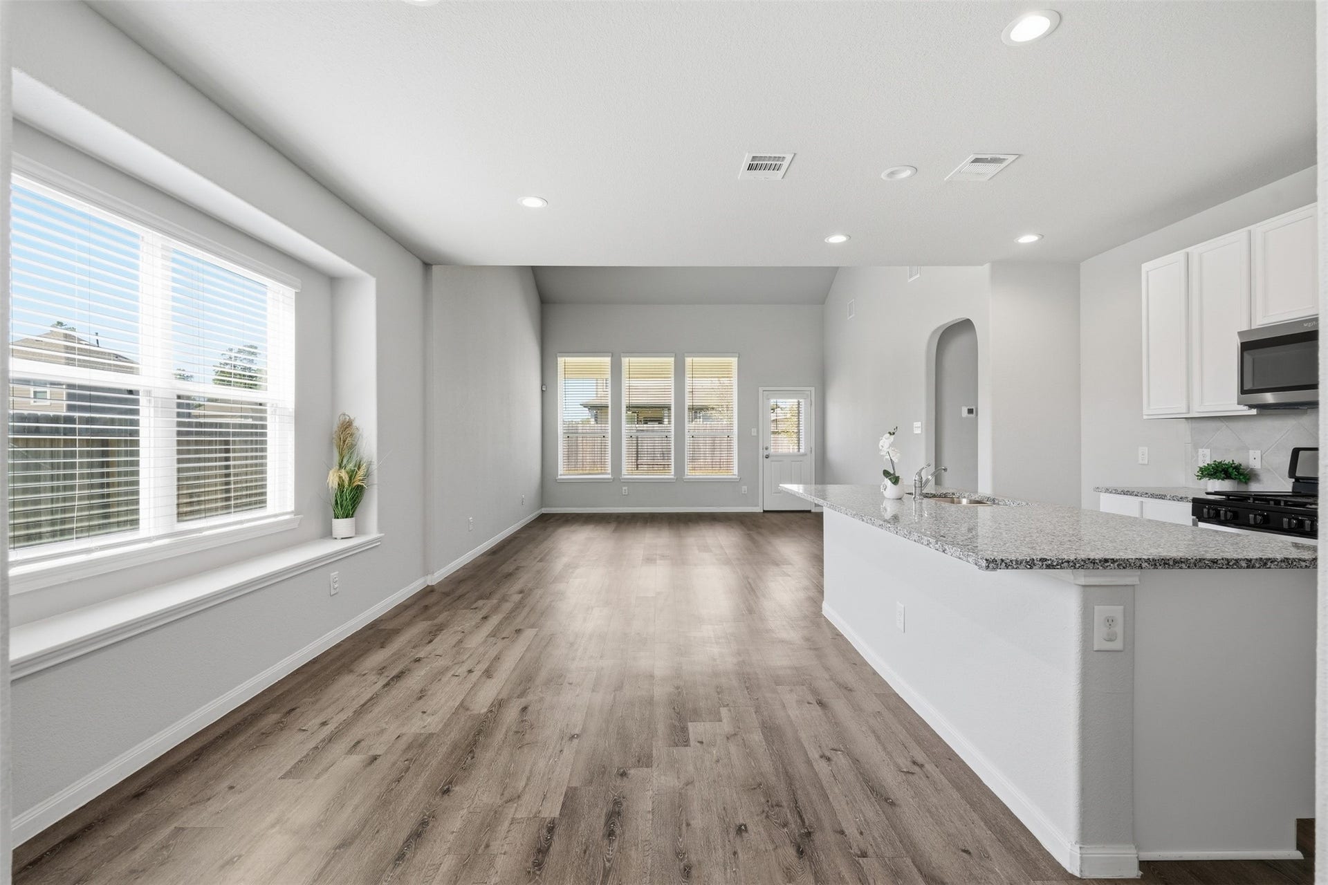 3605 Cub Drive, Conroe, TX 77301 3605 Cub Drive, Conroe, TX 77301