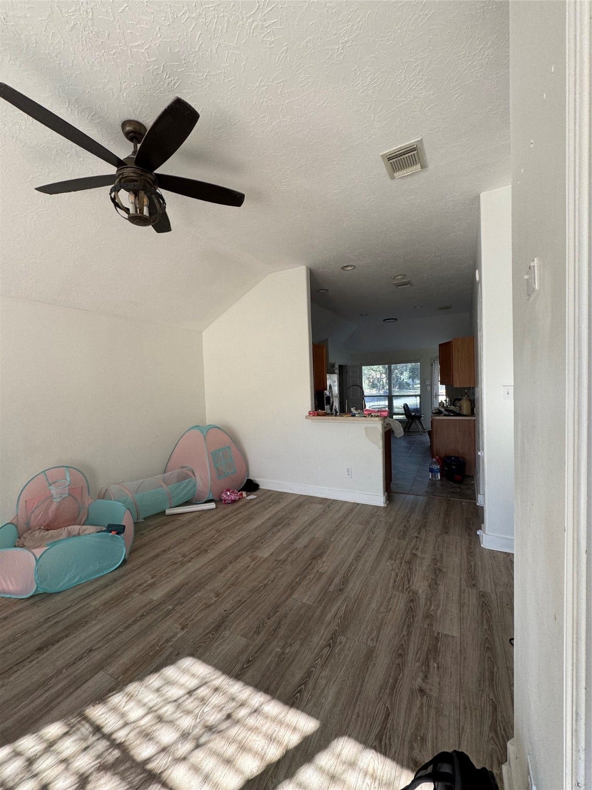 502 S Hyannis Port Street, Crosby, TX 77532 502 S Hyannis Port Street, Crosby, TX 77532