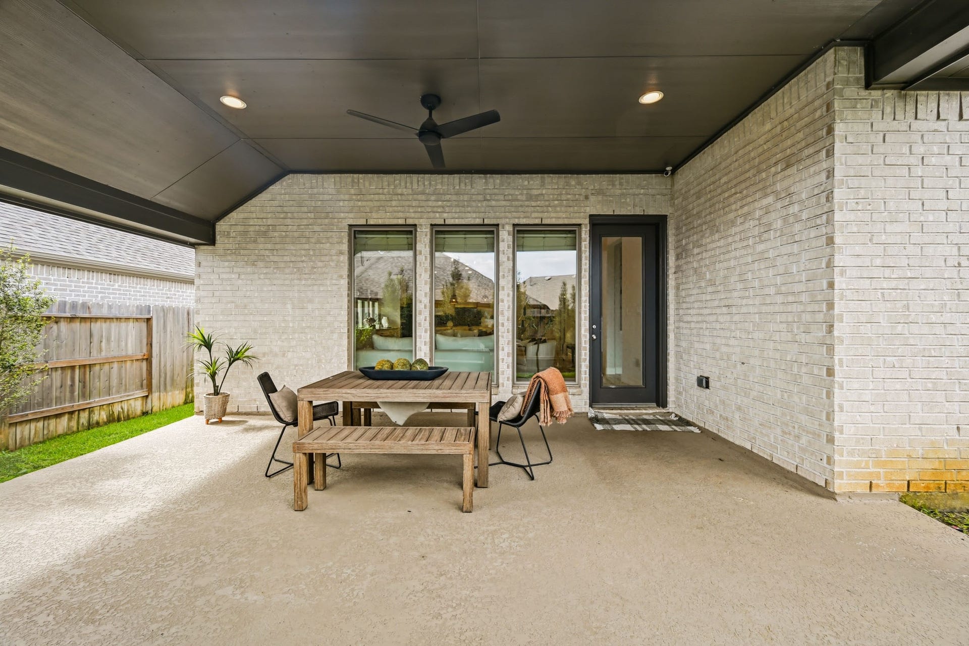 42056 Mystical Bend Road, Magnolia, TX 77354