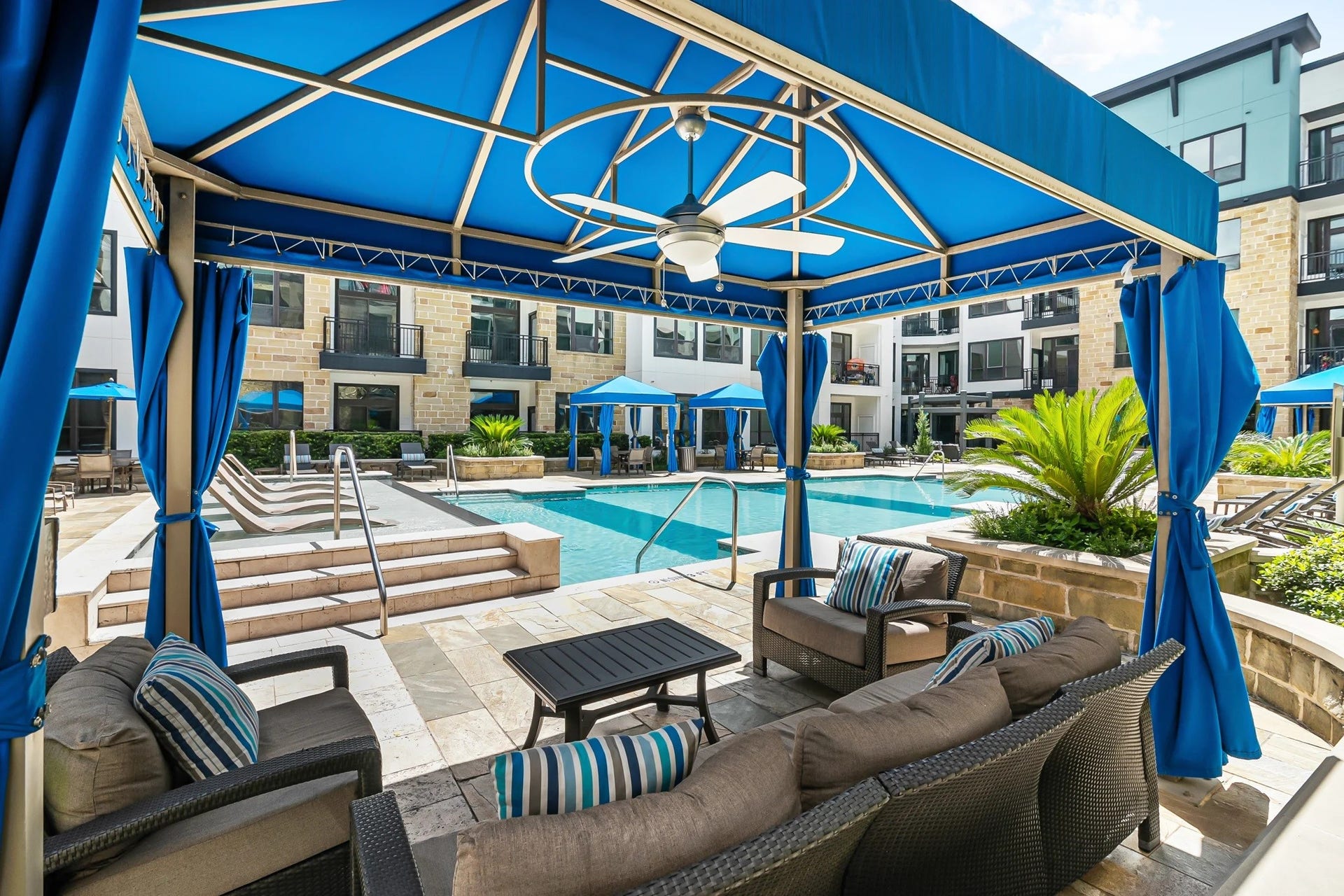 1616 W Dallas Street, #407, Houston, TX 77019 1616 W Dallas Street, #407, Houston, TX 77019
