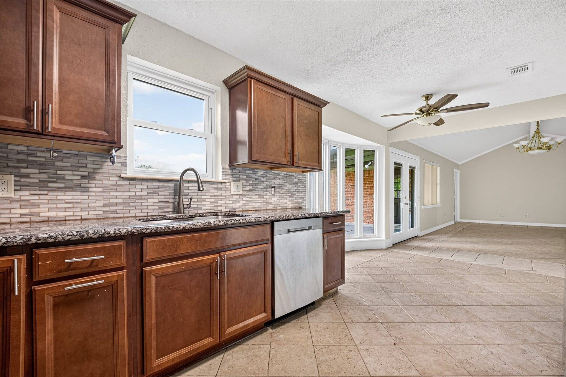 9026 Concho Street, Houston, TX 77036 9026 Concho Street, Houston, TX 77036