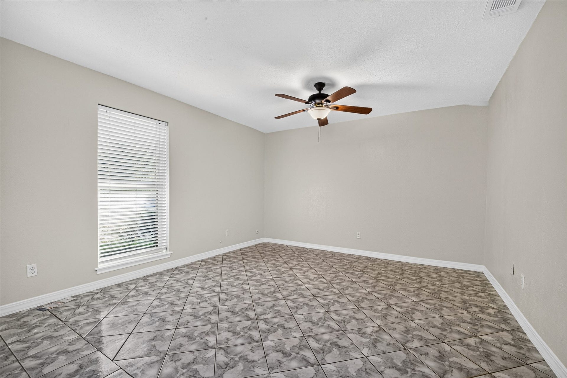9026 Concho Street, Houston, TX 77036 9026 Concho Street, Houston, TX 77036