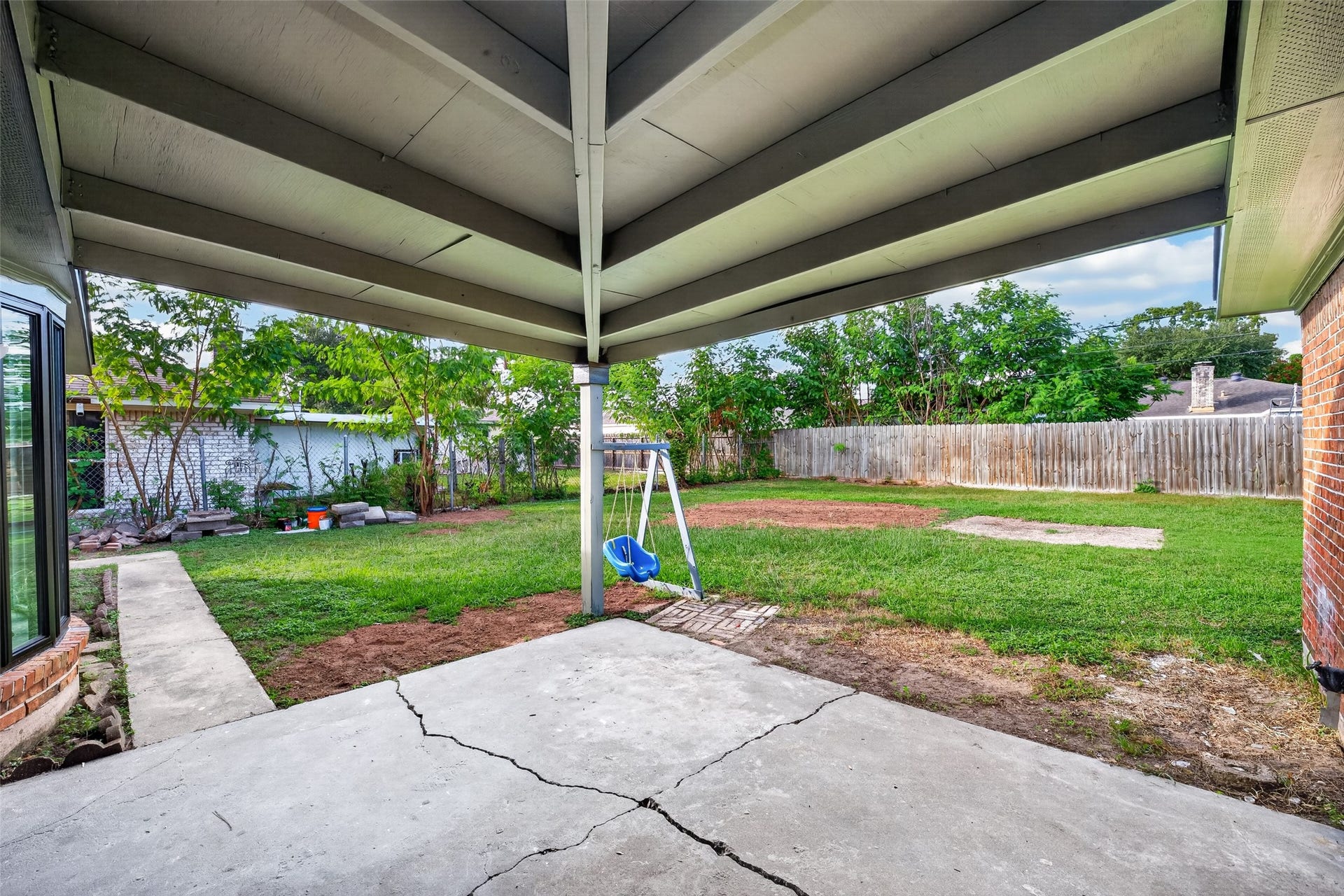 9026 Concho Street, Houston, TX 77036 9026 Concho Street, Houston, TX 77036