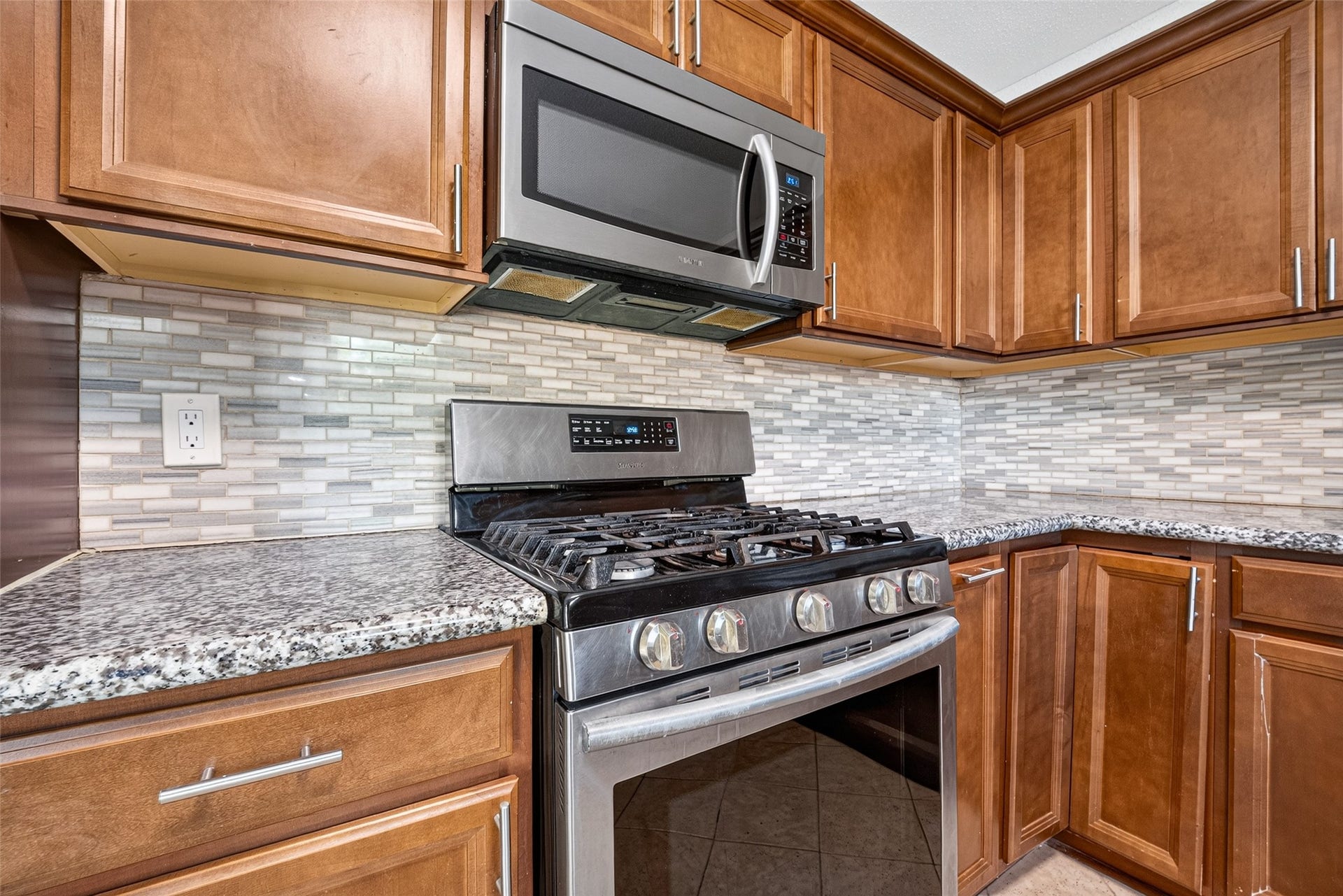 9026 Concho Street, Houston, TX 77036 9026 Concho Street, Houston, TX 77036