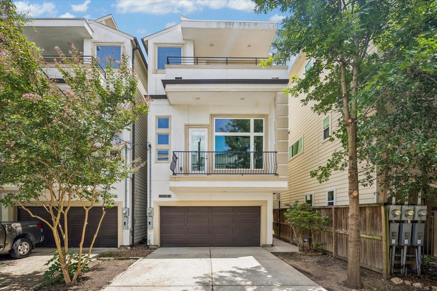 Property photo for 5631 Kiam Street, #B, Houston, TX