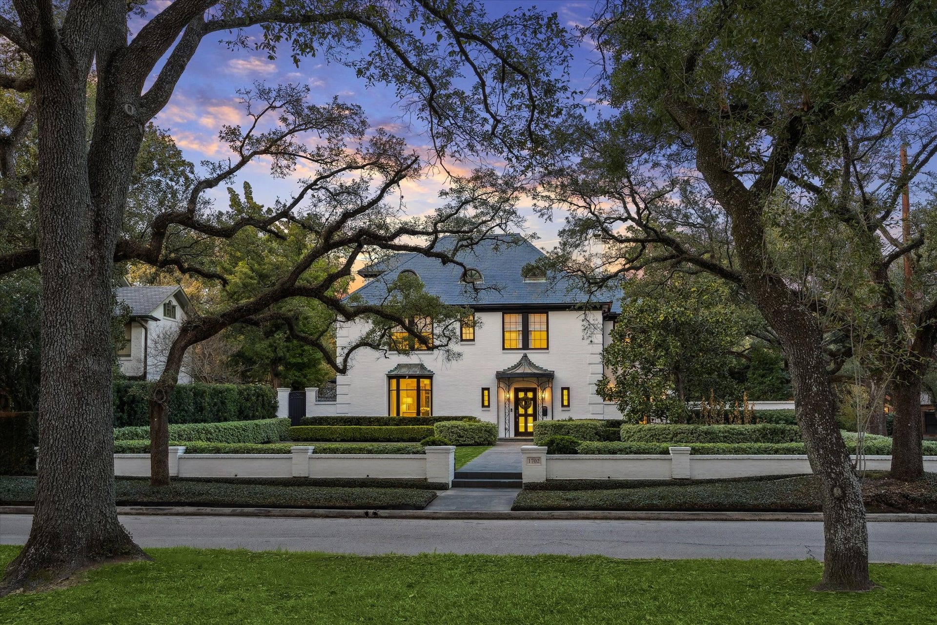 1702 South Boulevard, Houston, TX 77098 1702 South Boulevard, Houston, TX 77098