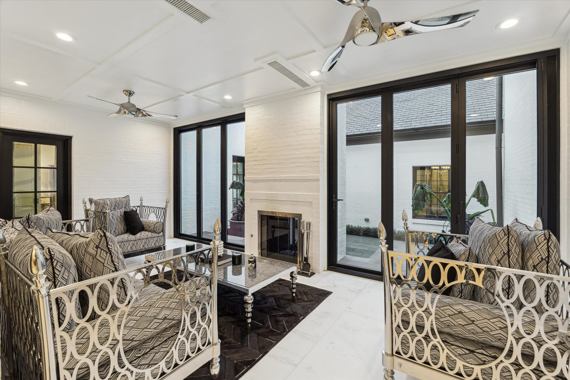 1702 South Boulevard, Houston, TX 77098 1702 South Boulevard, Houston, TX 77098
