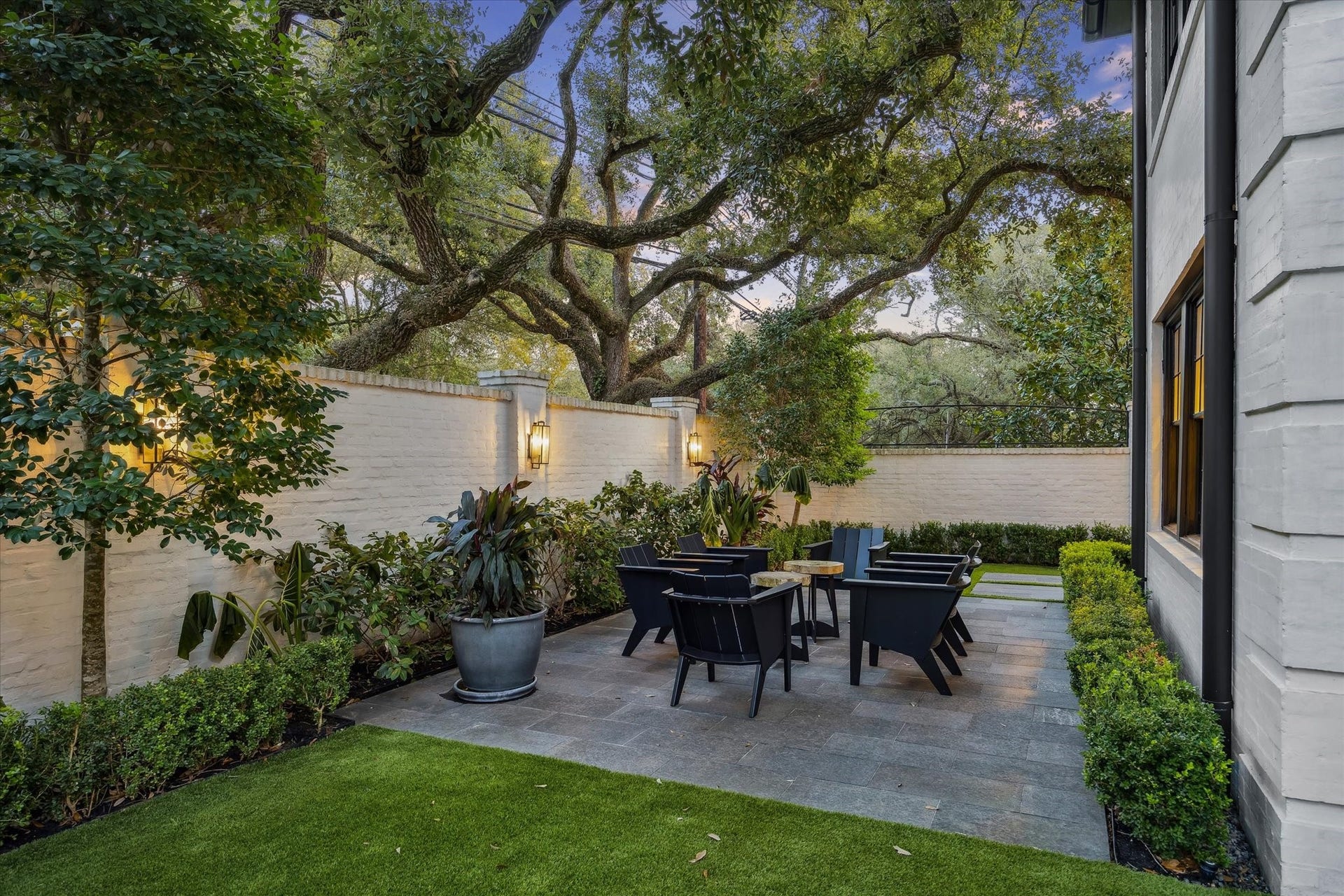 1702 South Boulevard, Houston, TX 77098 1702 South Boulevard, Houston, TX 77098