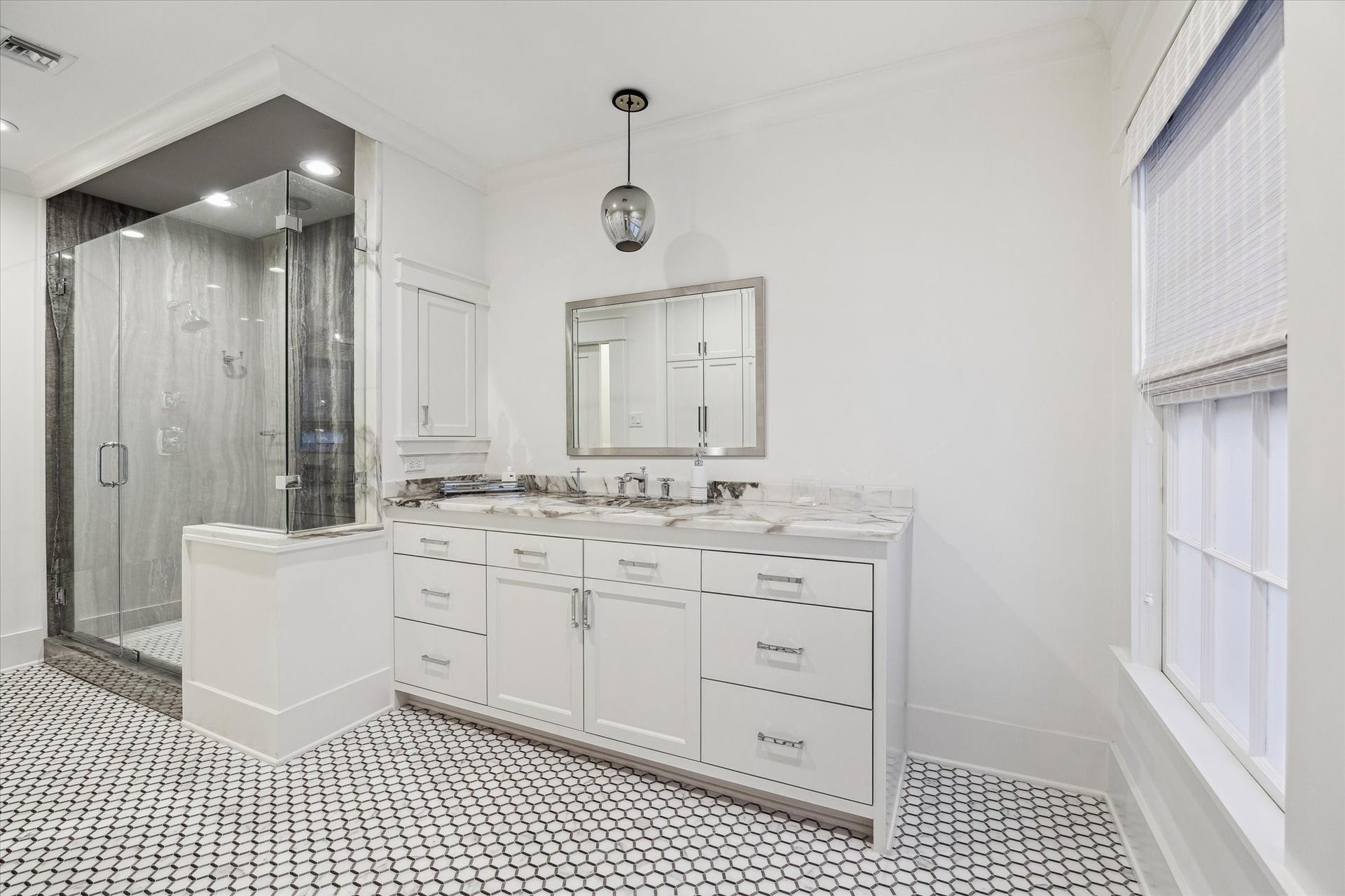 1702 South Boulevard, Houston, TX 77098 1702 South Boulevard, Houston, TX 77098