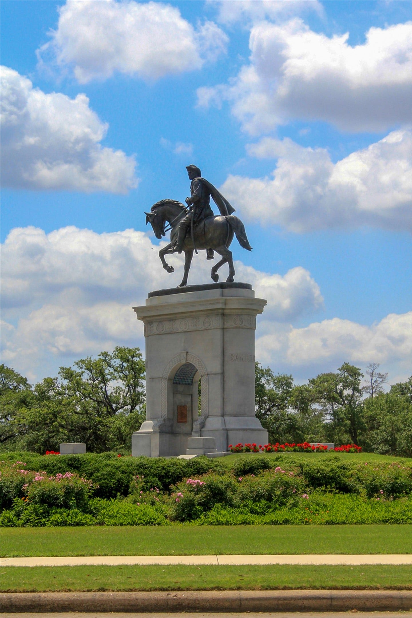 1702 South Boulevard, Houston, TX 77098 Walking distance to Hermann Park.