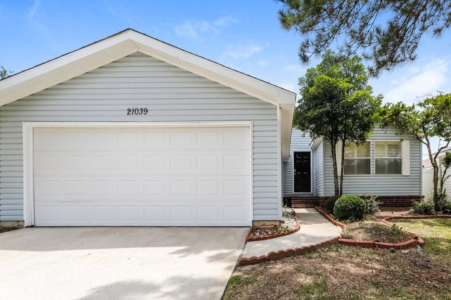Property photo for 21039 Sweet Blossom Lane, Tomball, TX