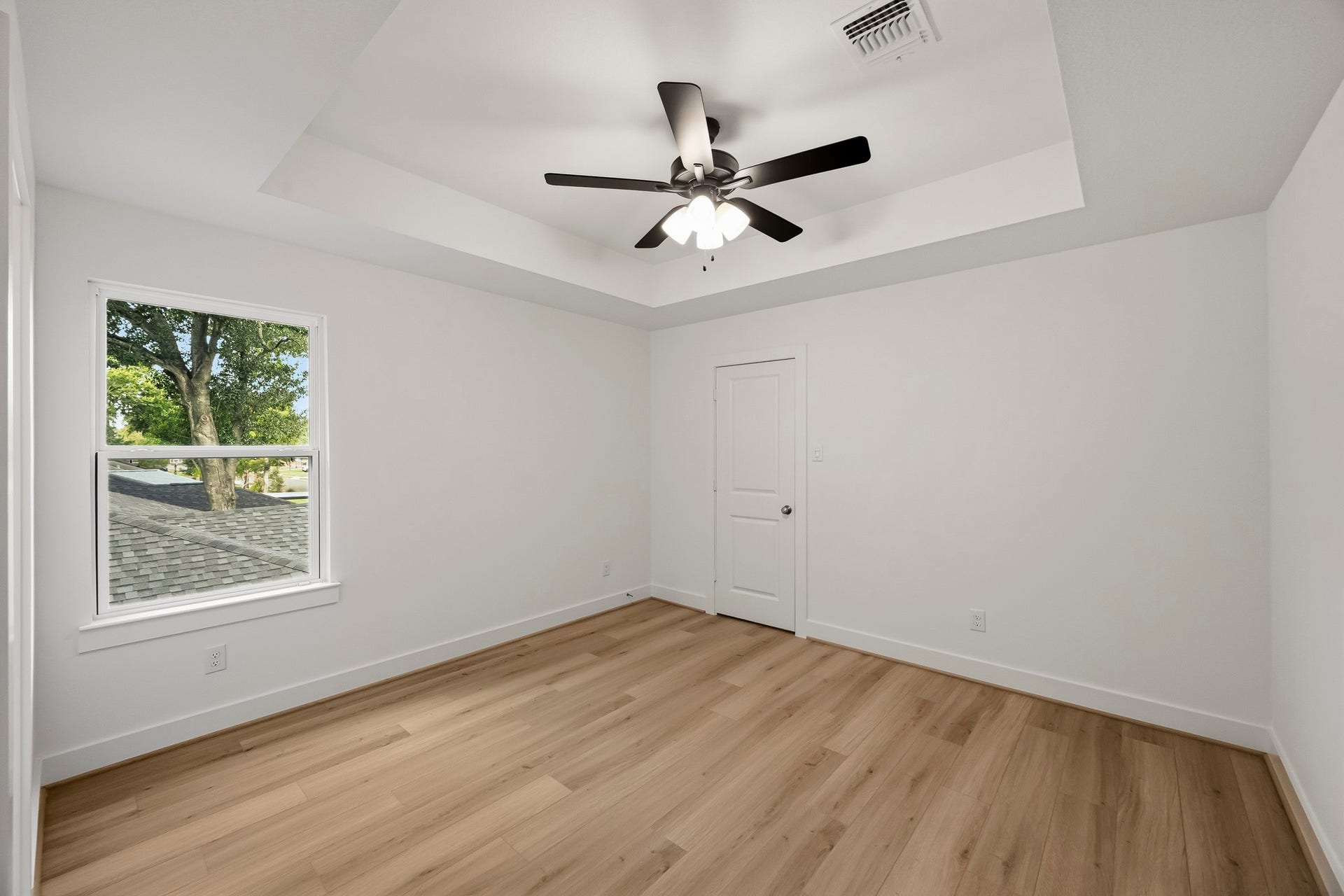 5109 Lido Lane, Houston, TX 77092 5109 Lido Lane, Houston, TX 77092