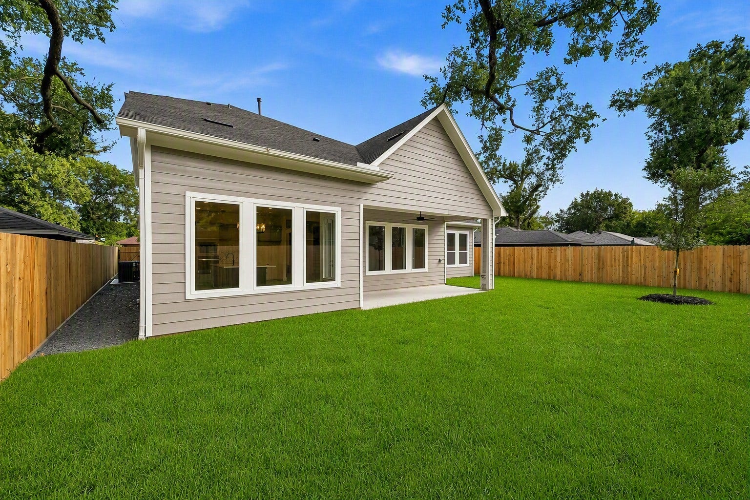 5109 Lido Lane, Houston, TX 77092 5109 Lido Lane, Houston, TX 77092