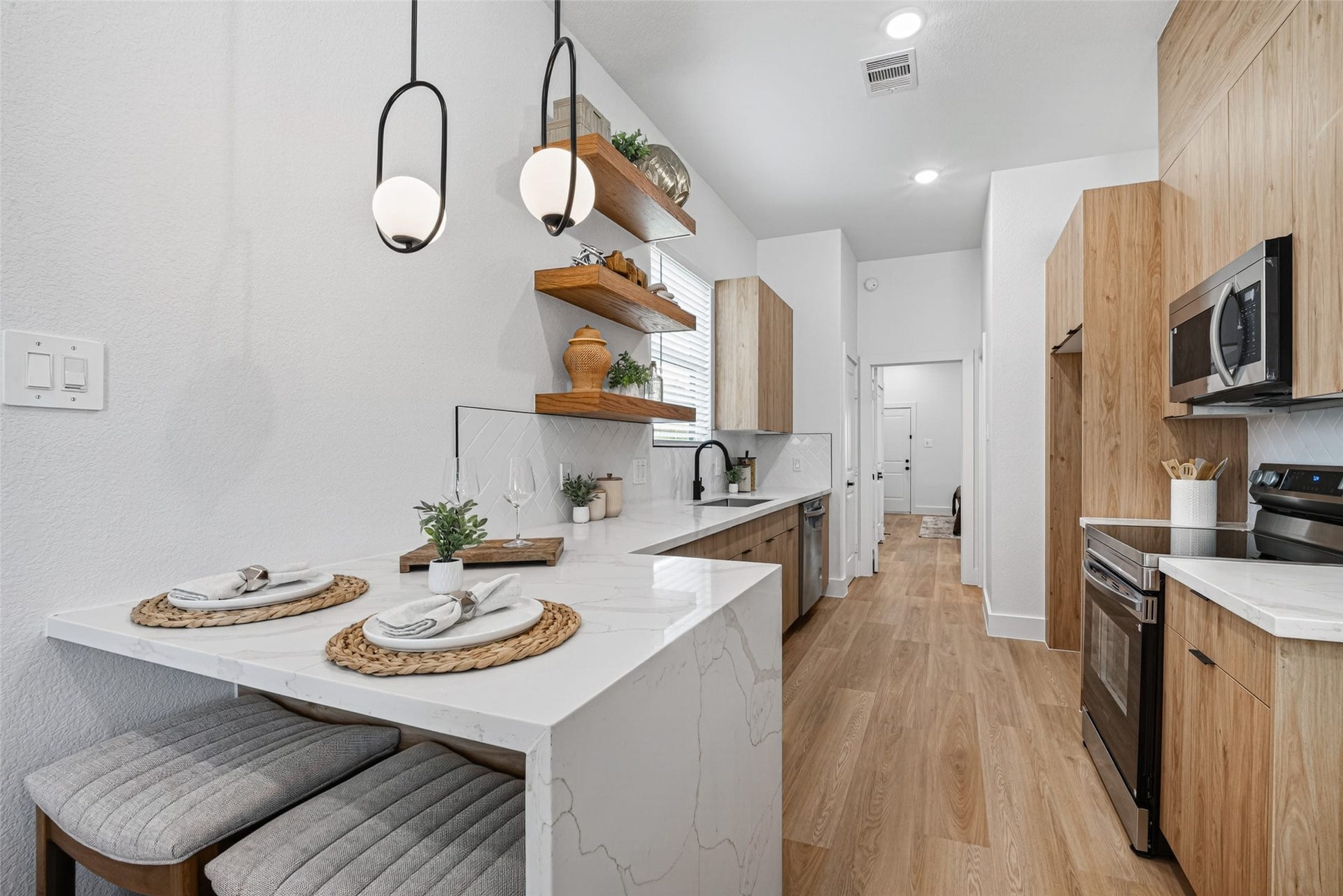 7836 Nashville St Unit A/B Street, Houston, TX 77028 7836 Nashville St Unit A/B Street, Houston, TX 77028