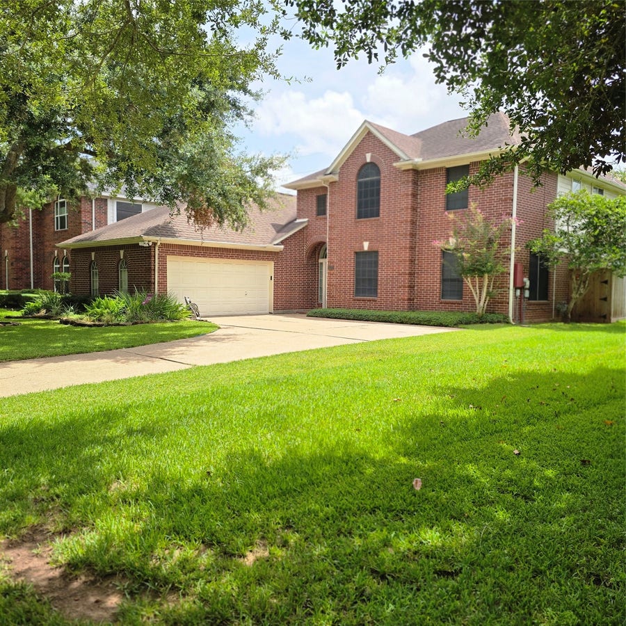 Property photo for 2431 Oyster Loop Drive, Sugar Land, TX
