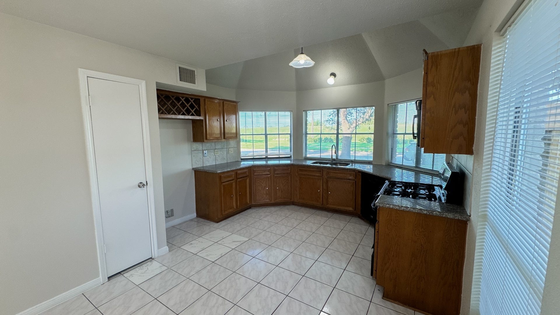 2919 Great Lakes Avenue, Sugar Land, TX 77479