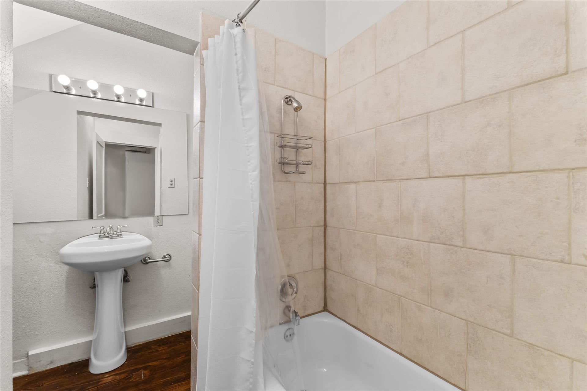 2511 Whitney, #A, Houston, TX 77006 2511 Whitney, #A, Houston, TX 77006