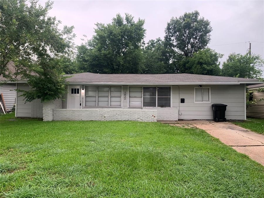 Property photo for 5822 Glenhurst Drive, Houston, TX