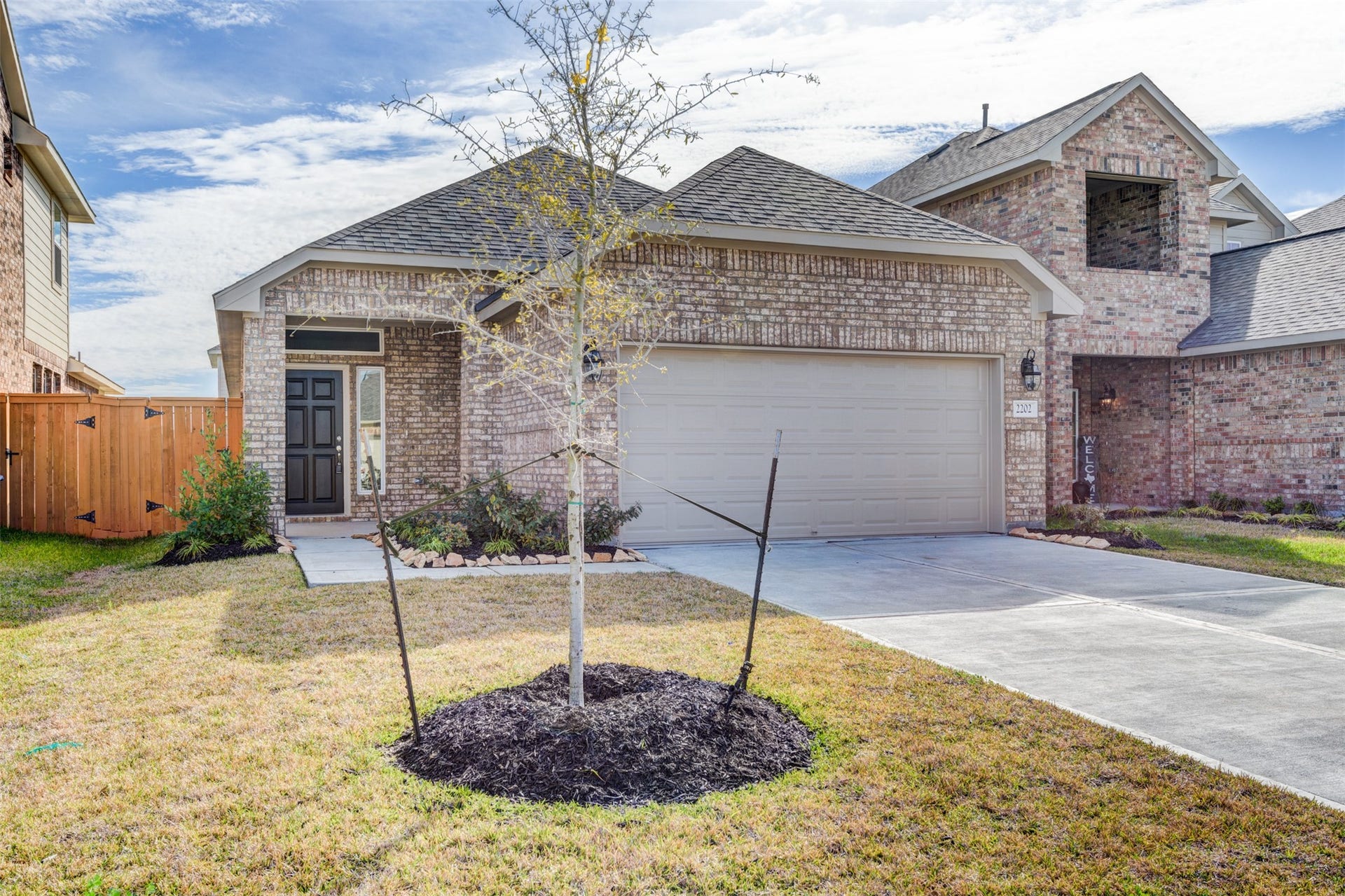 2202 Windy Grove Drive, Texas City, TX 77568 2202 Windy Grove Dr in Master Planned Lago Del Mar