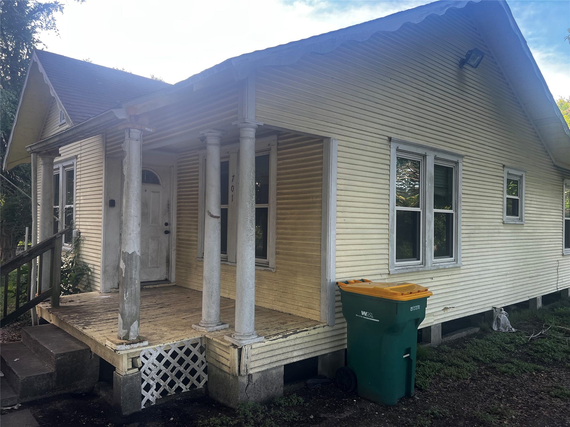 701 Oak Street, La Marque, TX 77568 701 Oak Street, La Marque, TX 77568