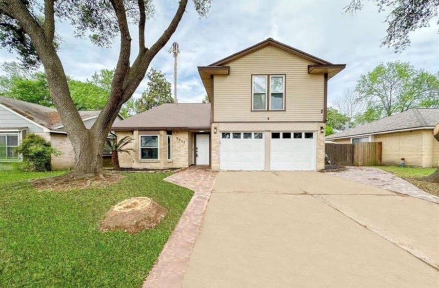 Property photo for 7311 Fuchsia Lane, Humble, TX