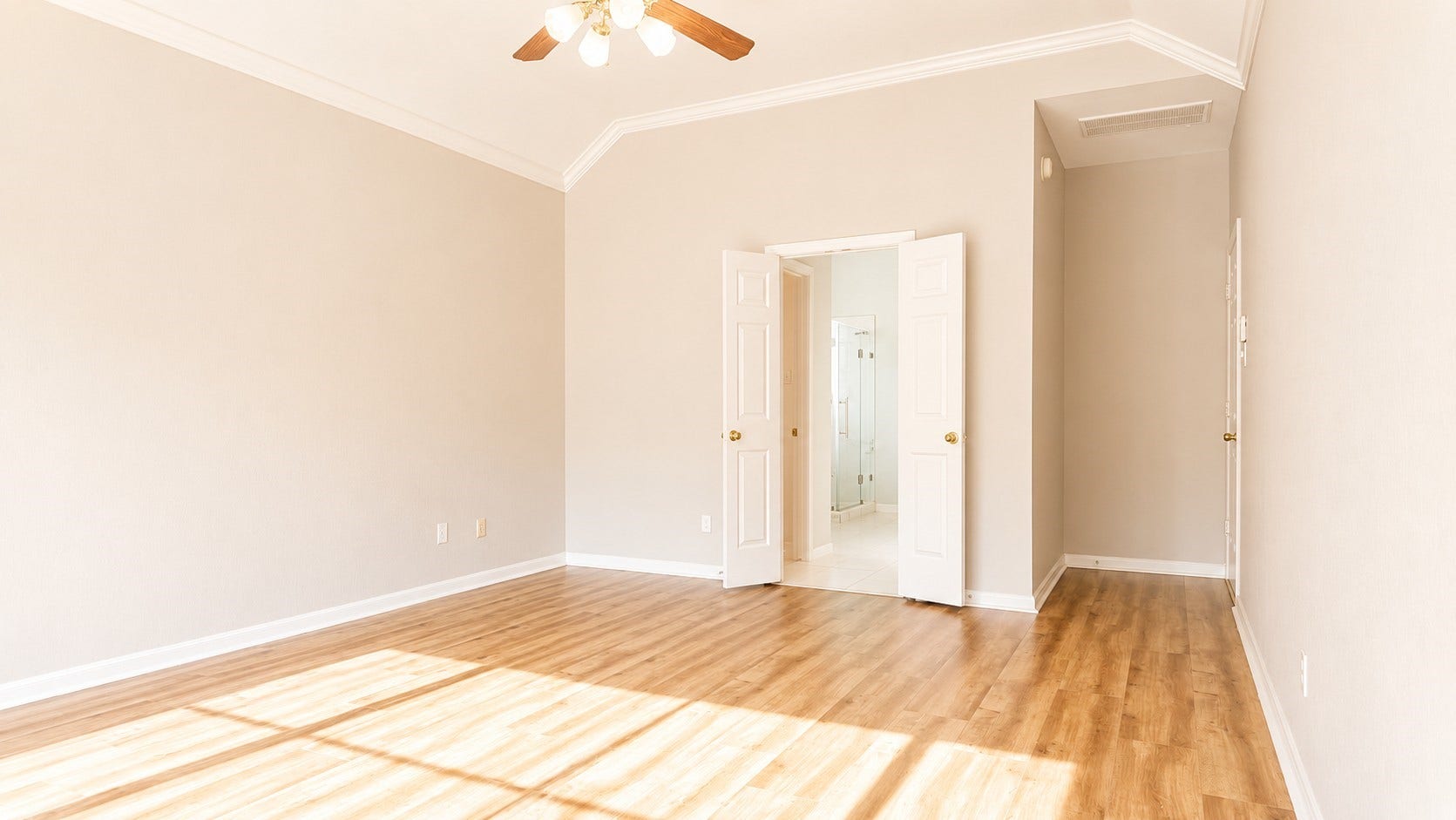 2438 Weatherford Drive, Pearland, TX 77584 2438 Weatherford Drive, Pearland, TX 77584