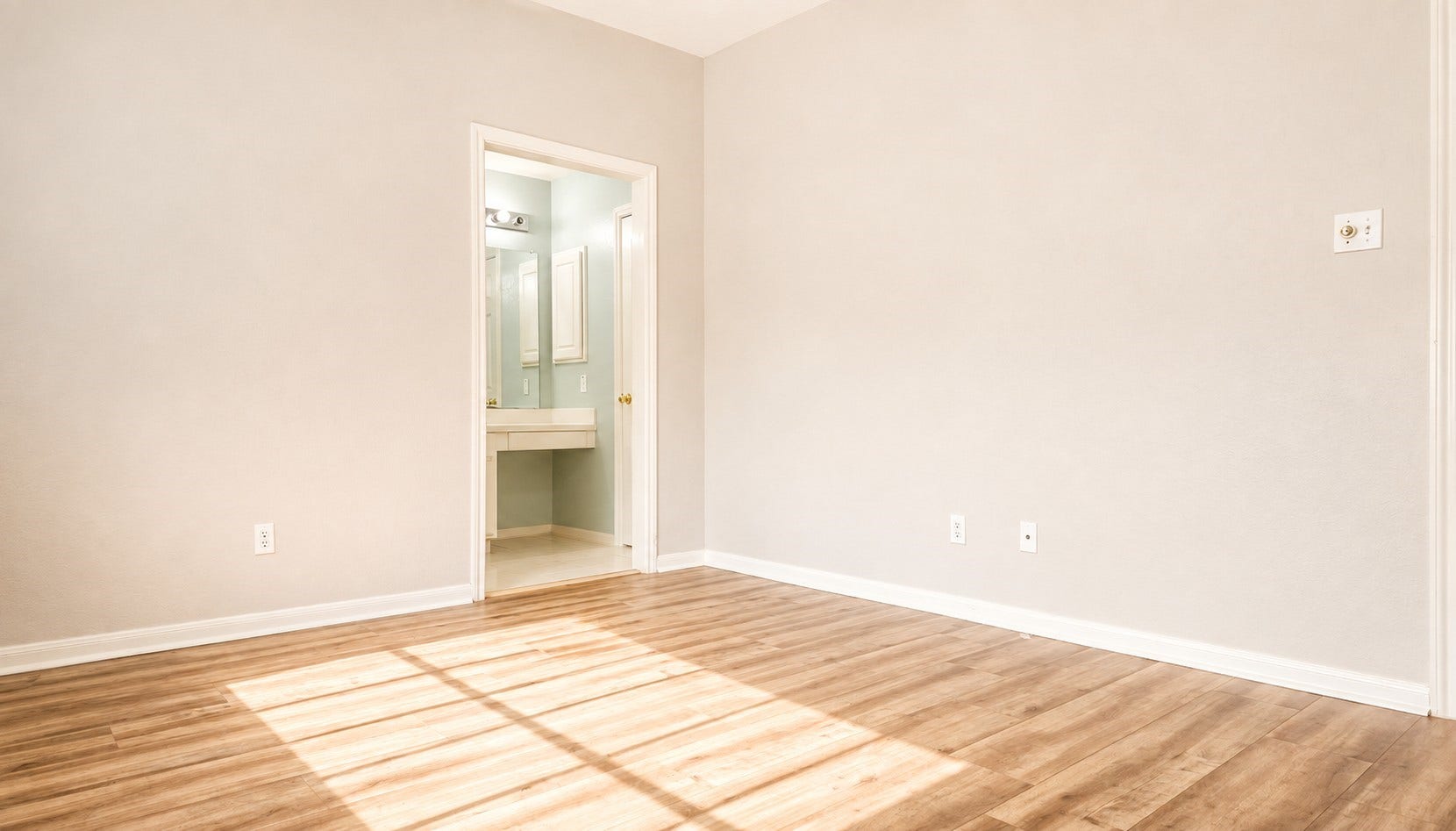 2438 Weatherford Drive, Pearland, TX 77584 2438 Weatherford Drive, Pearland, TX 77584