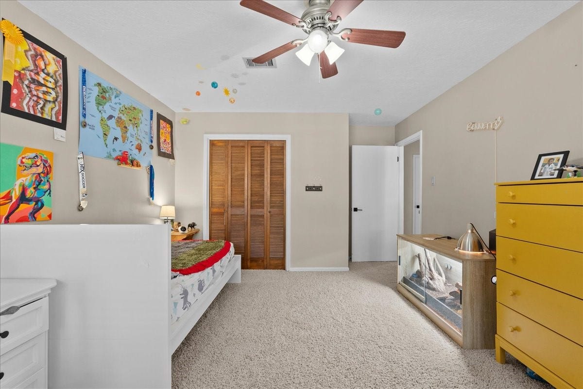 15710 Crestbrook Drive, Houston, TX 77059 15710 Crestbrook Drive, Houston, TX 77059