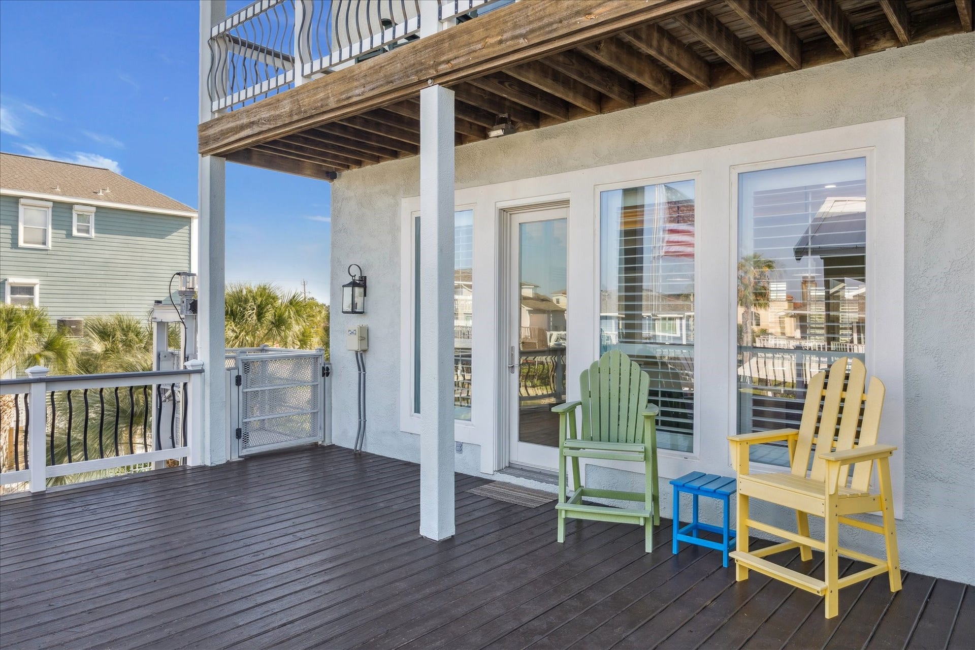 241 Tamana Drive, Tiki Island, TX 77554 cargo lift for your leisure and covered deck sitting areas
