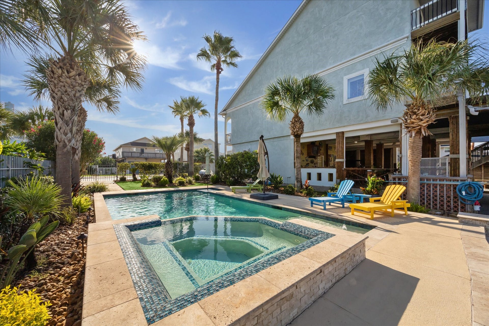 241 Tamana Drive, Tiki Island, TX 77554 oversized hot tub to enjoy with lots of friends and watch the sunsets