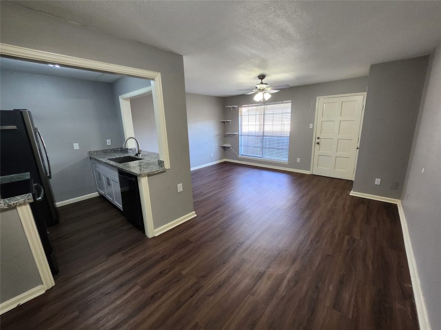 Property photo for 4500 Sherwood Lane, #10, Houston, TX