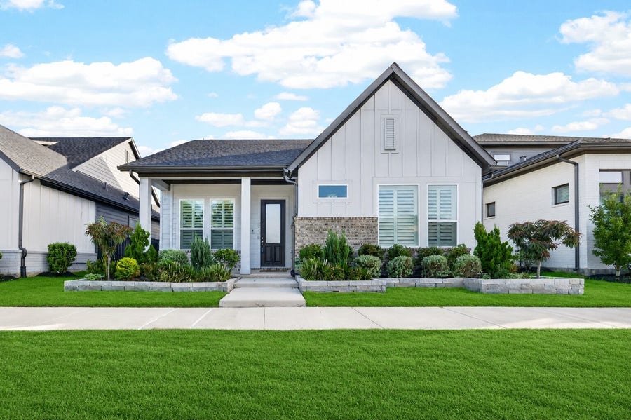 Property photo for 18530 Joyous Lane, Cypress, TX