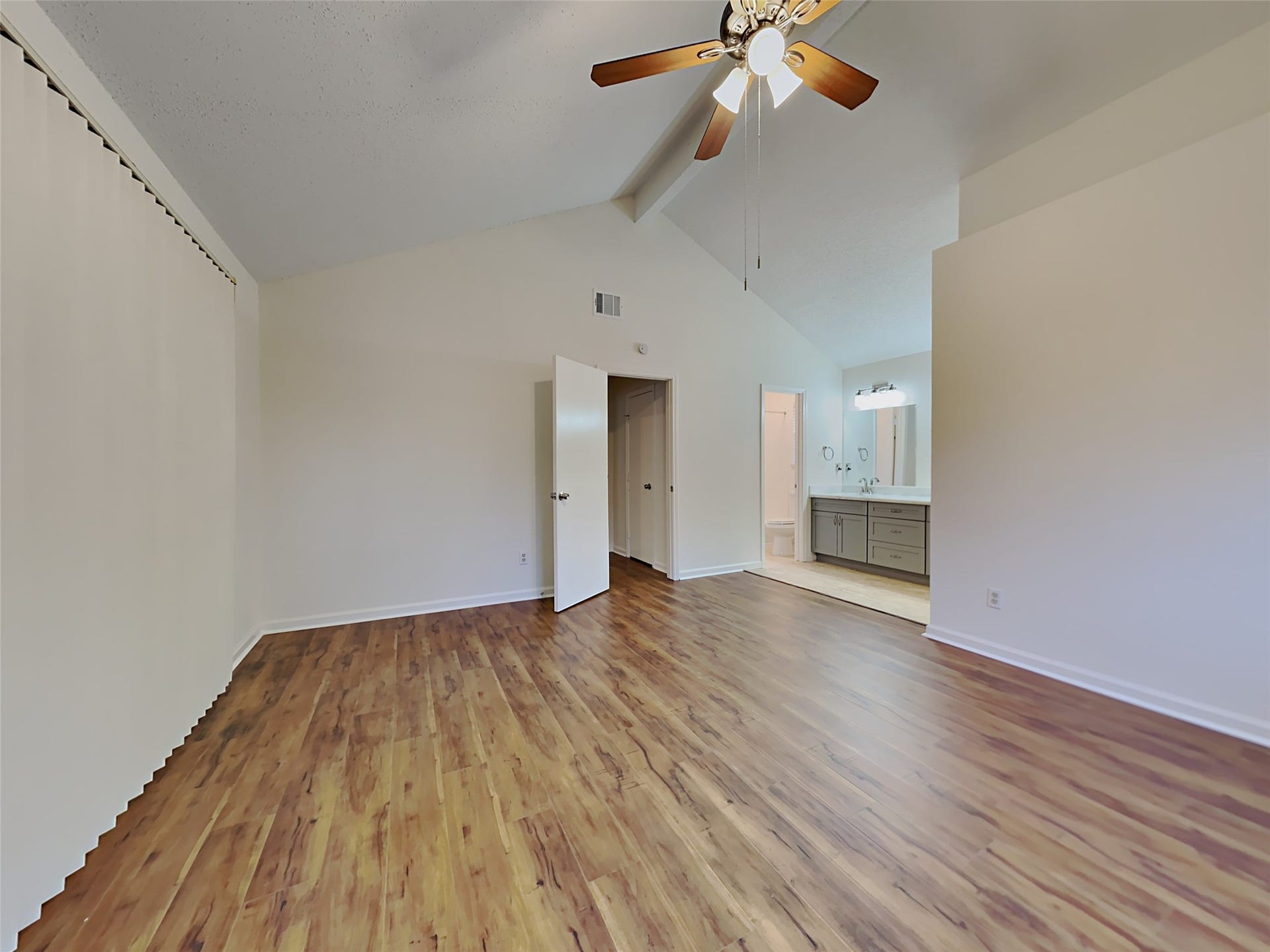 15839 Barbarossa Drive, Houston, TX 77083 15839 Barbarossa Drive, Houston, TX 77083