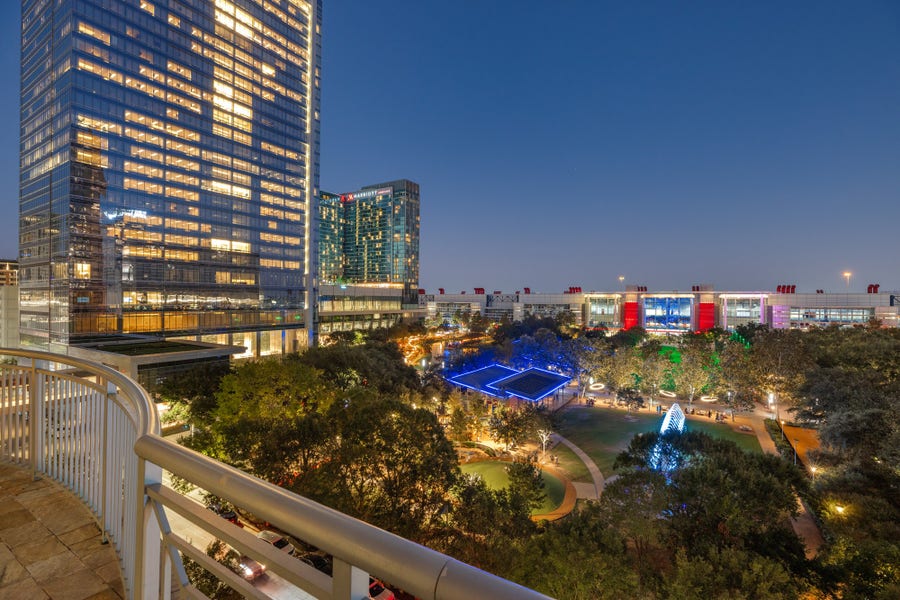 Property photo for 1400 McKinney Street, #2607, Houston, TX