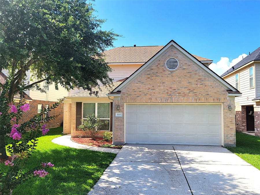 Property photo for 5007 Fair Oak Dale Lane, Humble, TX