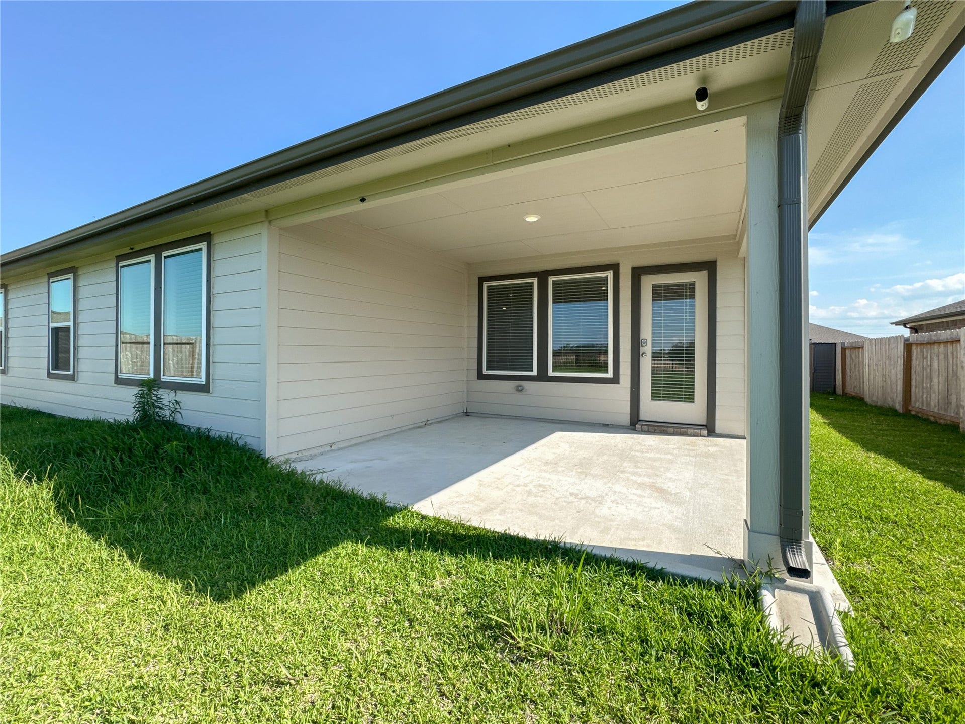 8706 Marlow Drive, Texas City, TX 77591 Porch