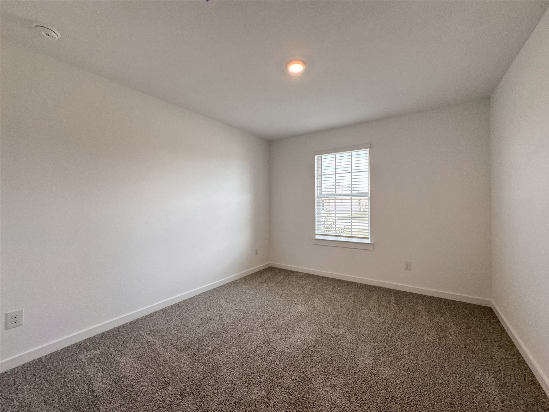 8706 Marlow Drive, Texas City, TX 77591 Room 1