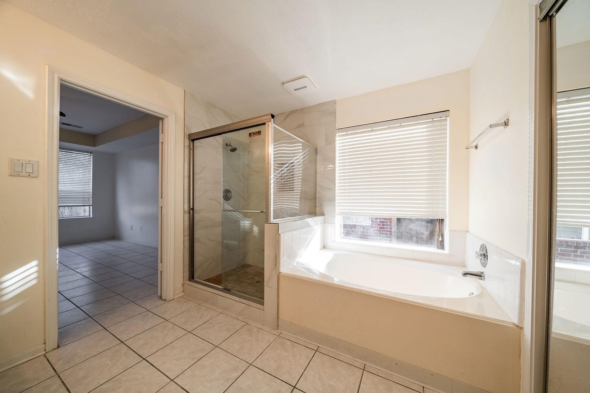 3627 Heritage Colony Drive, Missouri City, TX 77459 3627 Heritage Colony Drive, Missouri City, TX 77459